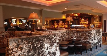 Headfort Arms Hotel