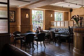 The Harbourview Hotel