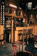 The Harbourview Hotel