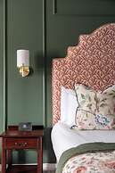 The Harbourview Hotel