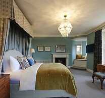 The Harbourview Hotel