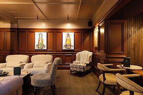 The Harbourview Hotel