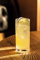 The Harbourview Hotel