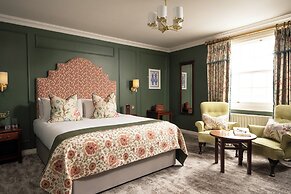 The Harbourview Hotel