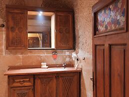 Kismet Cave House