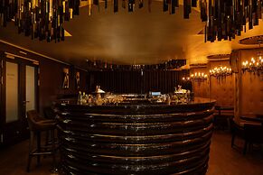 Roomers Frankfurt, Autograph Collection