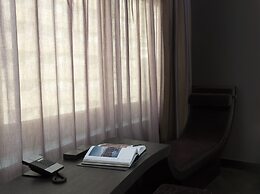 Roomers Frankfurt, Autograph Collection