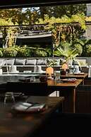 Roomers Frankfurt, Autograph Collection