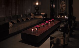 Roomers Frankfurt, Autograph Collection