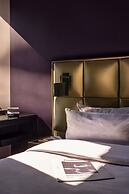 Roomers Frankfurt, Autograph Collection