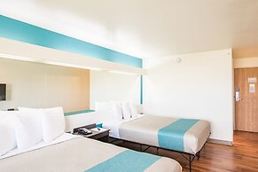 Motel 6 Idaho Falls, ID - Snake River