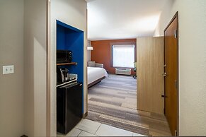 Holiday Inn Express Hotel & Suites Magee by IHG