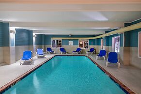 Holiday Inn Express Hotel & Suites Magee by IHG