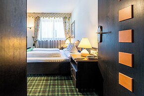 Alphotel Stocker