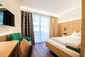Alphotel Stocker