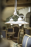 Alphotel Stocker
