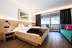 Alphotel Stocker