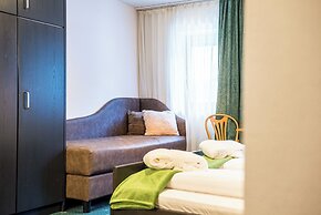 Alphotel Stocker