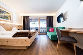 Alphotel Stocker