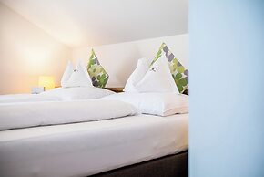 Alphotel Stocker