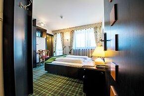 Alphotel Stocker