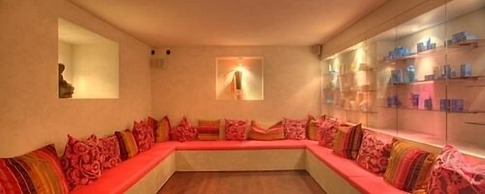 Alphotel Stocker