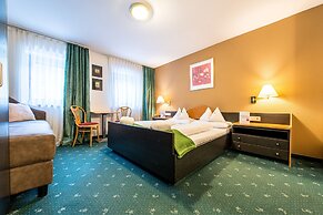Alphotel Stocker