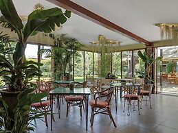 Hermitage Hotel & Resort