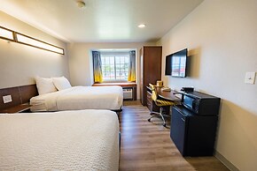 Microtel Inn & Suites by Wyndham Cheyenne