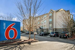 Motel 6 Canton, GA