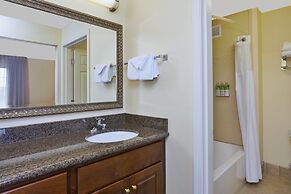 Staybridge Suites Lansing - Okemos by IHG