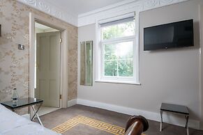 Guildford Manor Hotel & Spa