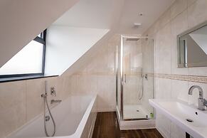 Guildford Manor Hotel & Spa