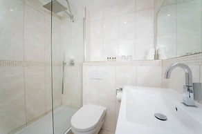 Guildford Manor Hotel & Spa