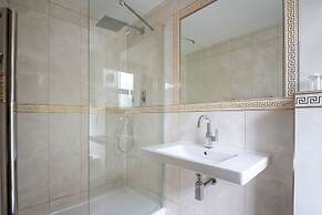 Guildford Manor Hotel & Spa