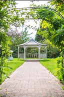 Guildford Manor Hotel & Spa