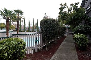 Cedarwood Inn of Ashland