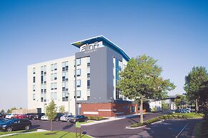 Aloft Portland Airport at Cascade Station