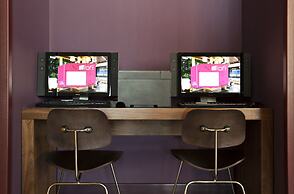 Aloft Portland Airport at Cascade Station