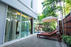 Peach Blossom Resort