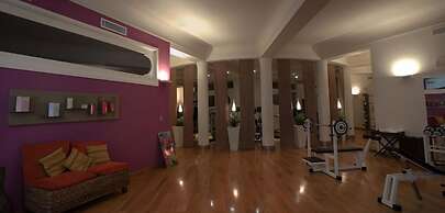 Sunshine Hotel & Spa