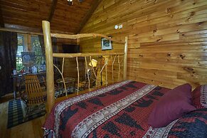 Creekwalk Inn and Cabins