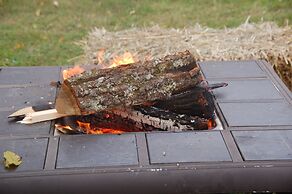 Creekwalk Inn and Cabins