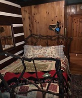 Creekwalk Inn and Cabins