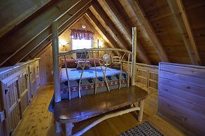 Creekwalk Inn and Cabins