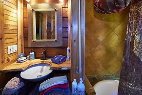 Creekwalk Inn and Cabins