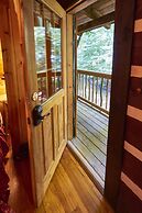 Creekwalk Inn and Cabins