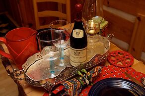 Creekwalk Inn and Cabins