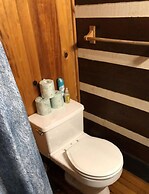 Creekwalk Inn and Cabins