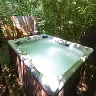 Creekwalk Inn and Cabins